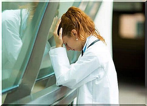 Burnout in healthcare professionals