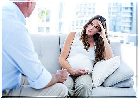 pregnant woman doing therapy